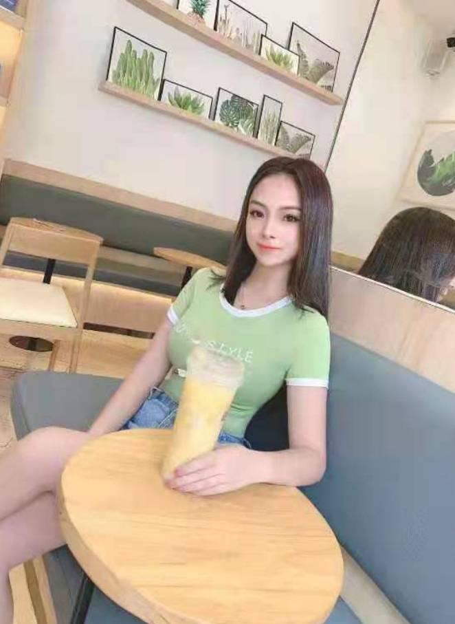 爱喝茶的大胸mm